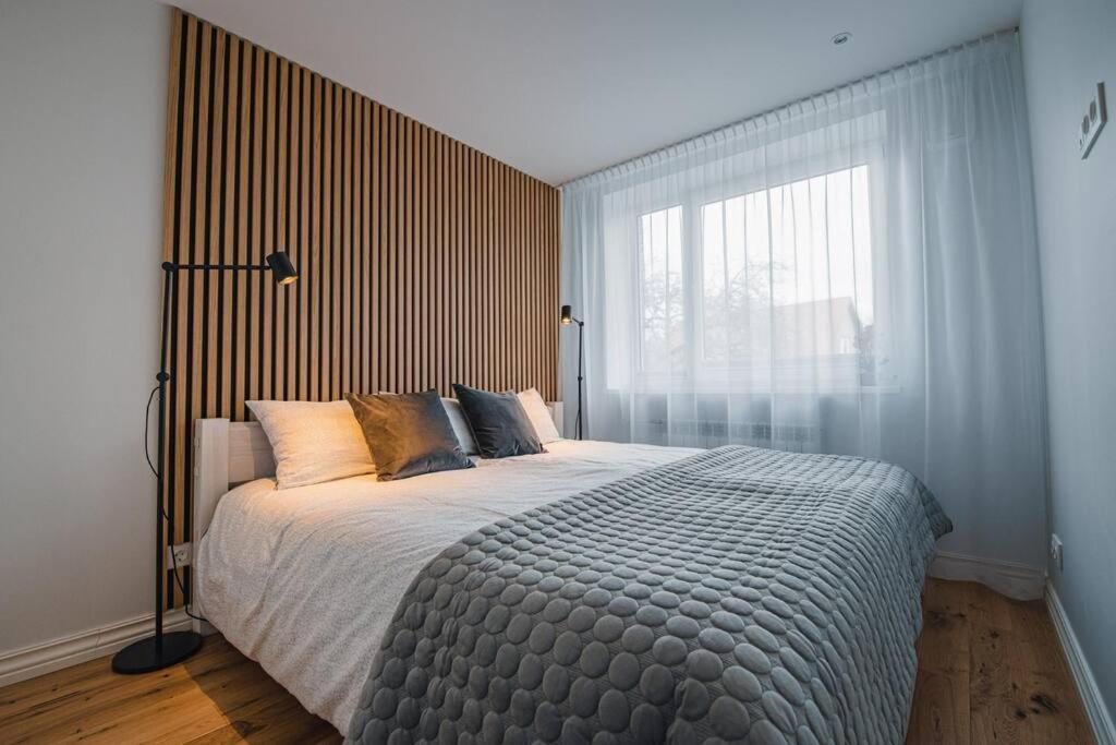 New Luxury 3Br Apartment In Old Town, Free Parking Haapsalu Buitenkant foto